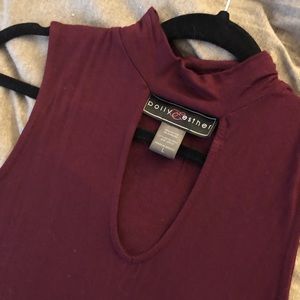 Keyhole neck top